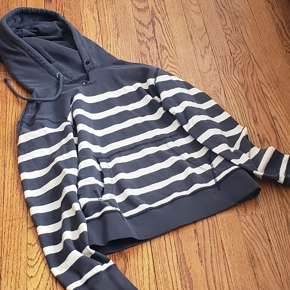 Vintage Fit American Eagle Outfitters Blue & White Striped Long Sleeve men's Med